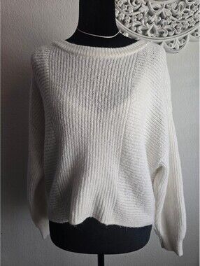 IN San Francisco White Acrylic Polyester Knit Sweater Medium